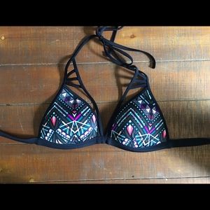 PINK Victoria Secret-Aztec pattern swimsuit top